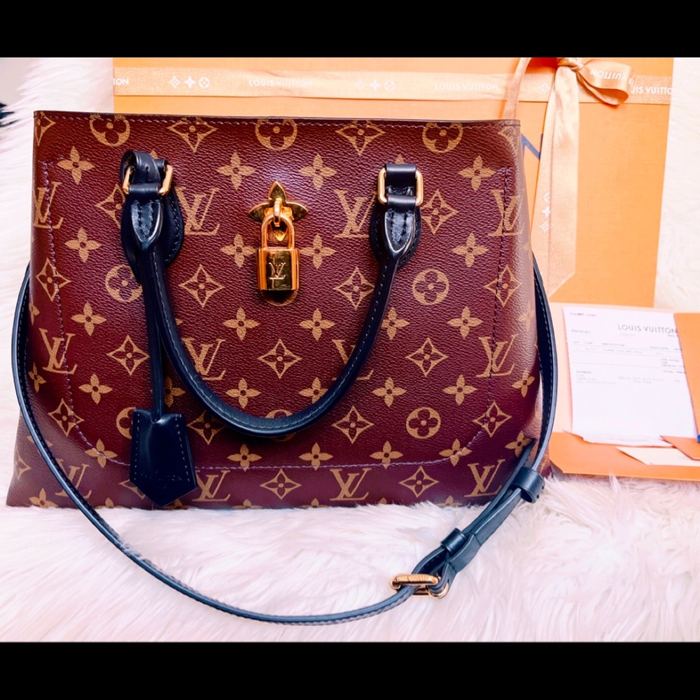 🍾🥂⛔️SOLD!⛔️🥳Louis Vuitton Tote Handbag - Picture 2 of 16